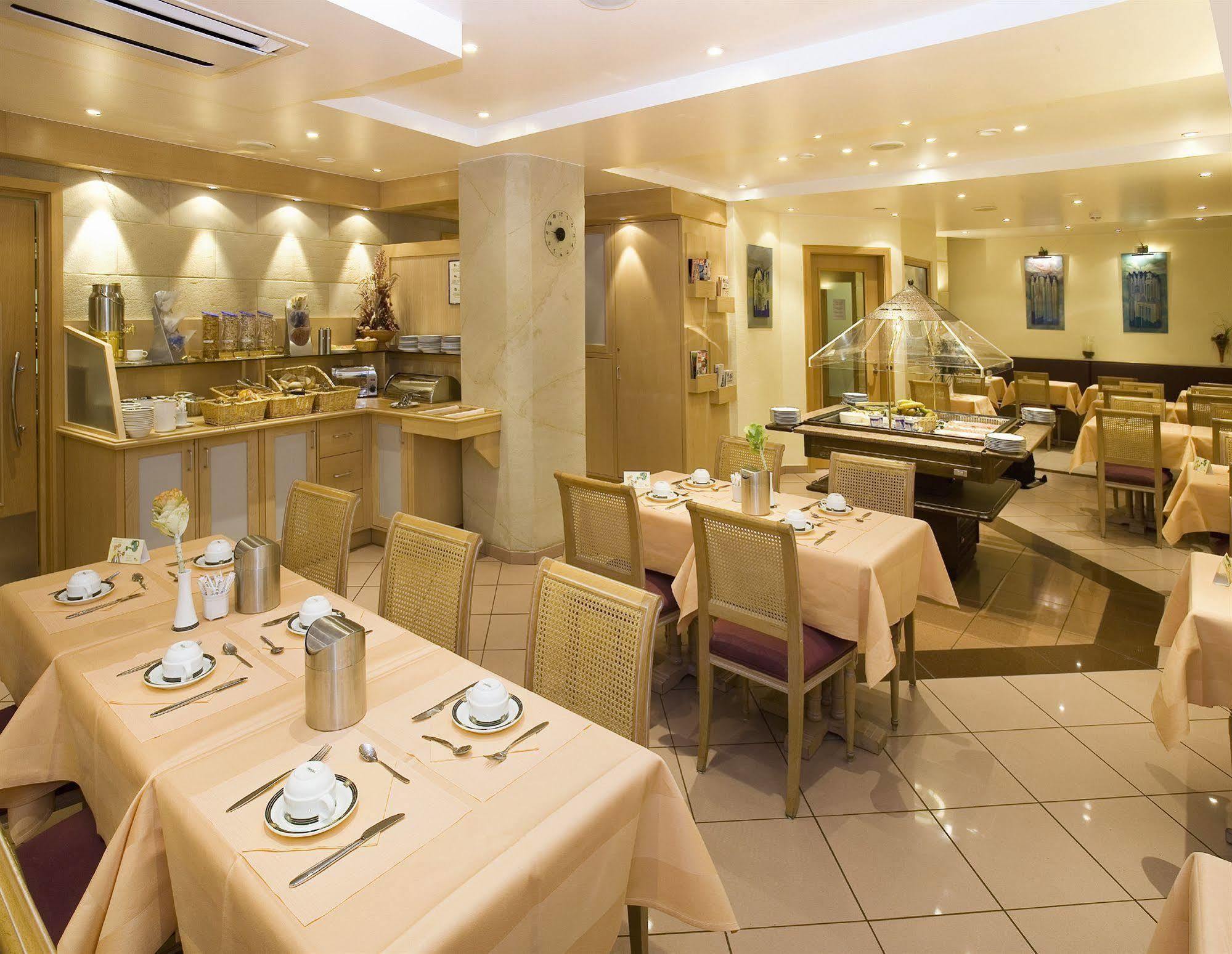 City Hotel 3* Luxemburg
